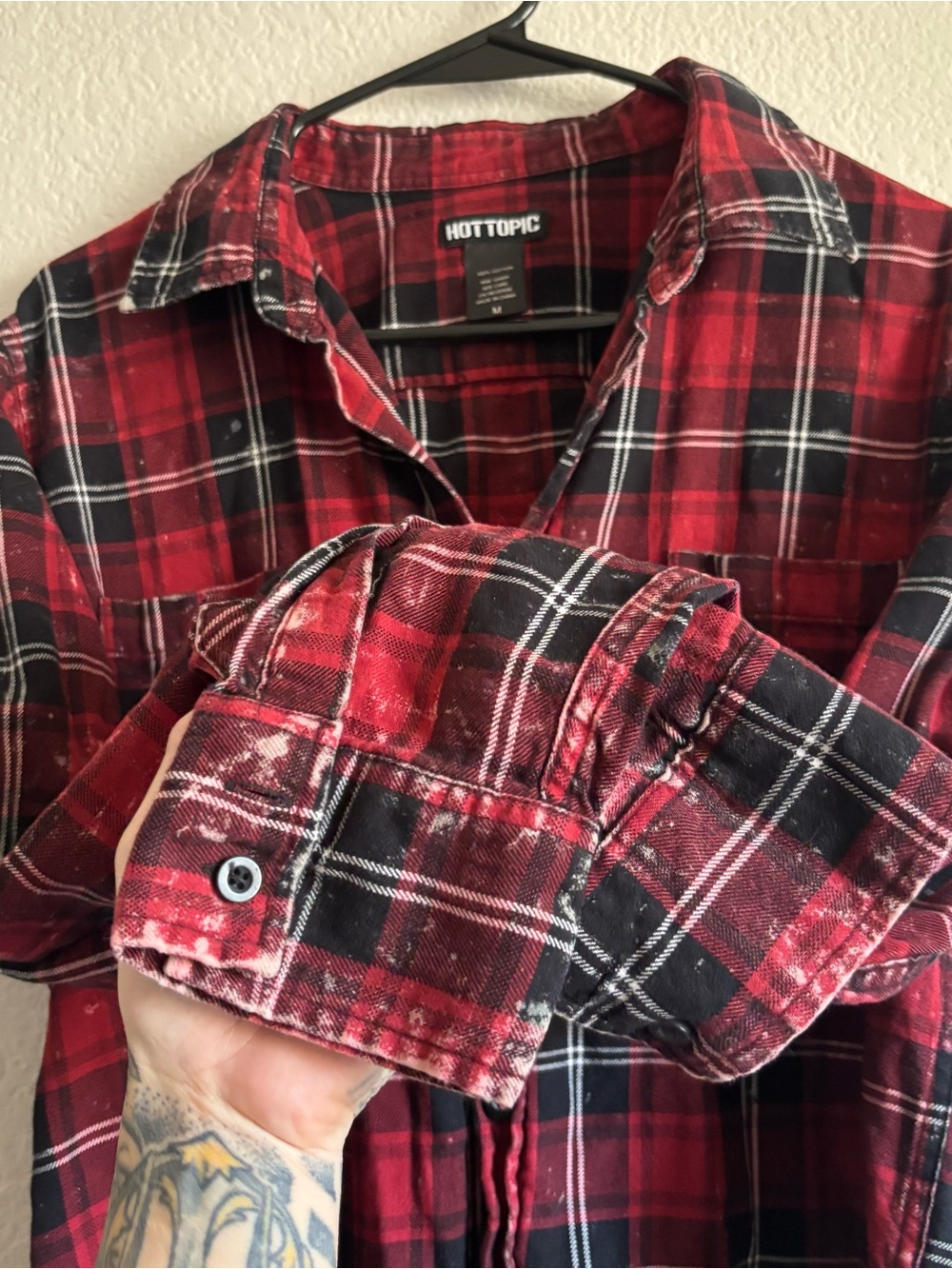 Hot Topic Red and Black Plaid Button-Down Shirt - Picture 3 of 5